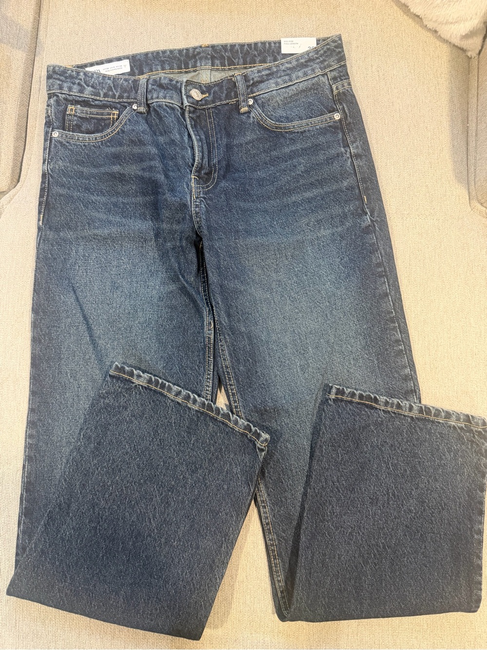 Zara Heart-Back Dark Blue Straight-Leg Jeans - Picture 4 of 4
